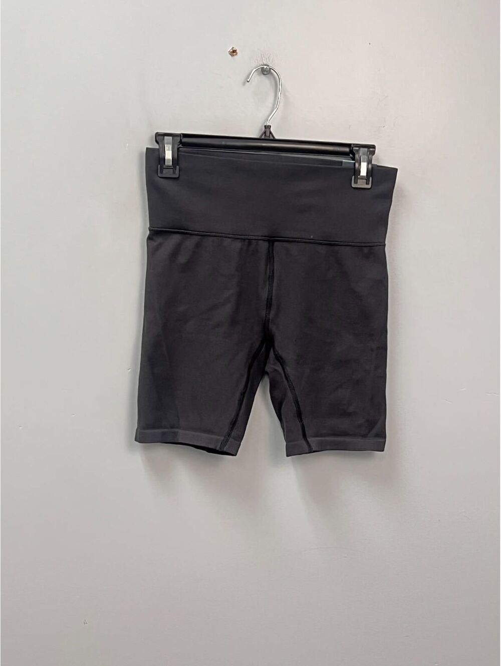 DSG Women's Momentum Seamless Ribbed Black Biker Shorts Sz Medium High Rise 7